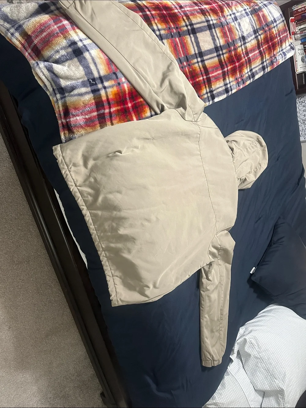 H&M Men's Hooded Puffer Jacket in Light Beige
